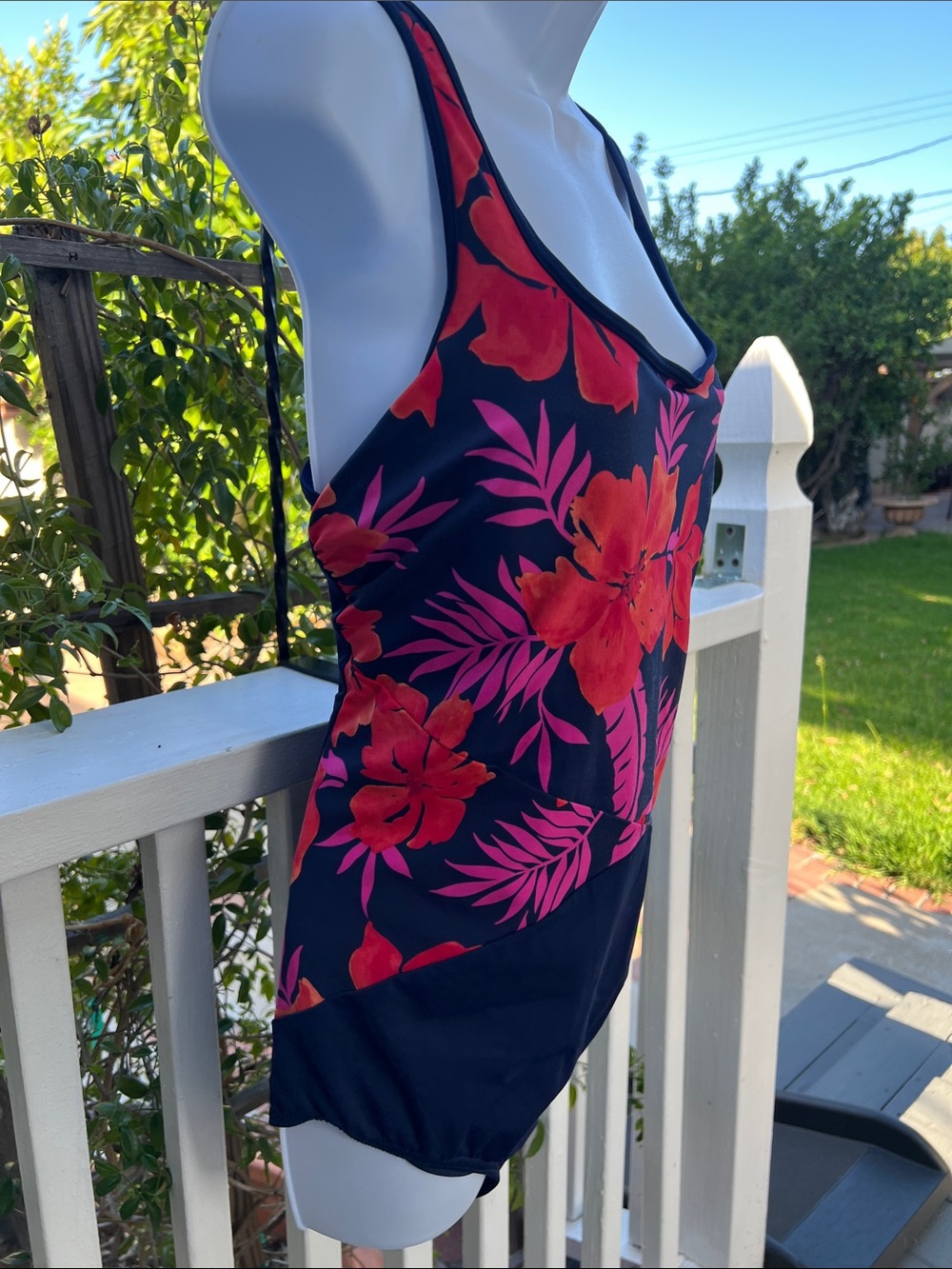 Tropical Floral XL One-Piece Swimsuit in Navy with Pink & Red Print LAND’S END - Picture 2 of 11